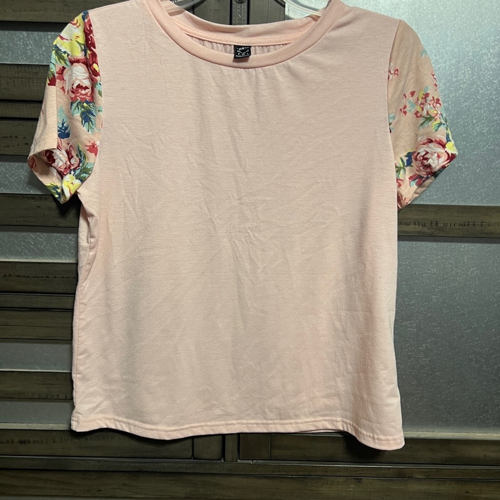 SHEIN Light Pink Tee with Floral Sleeves